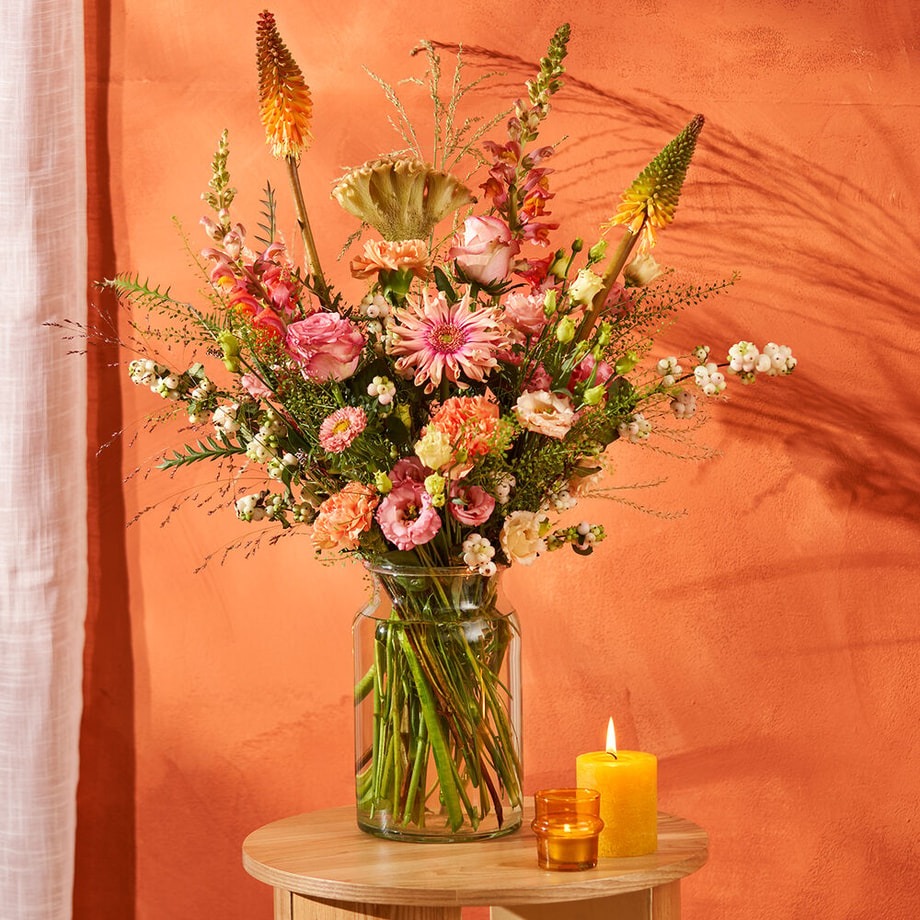 Powerboeket in Peach – Najaarsfavoriet van Bloemenhuis Bouman