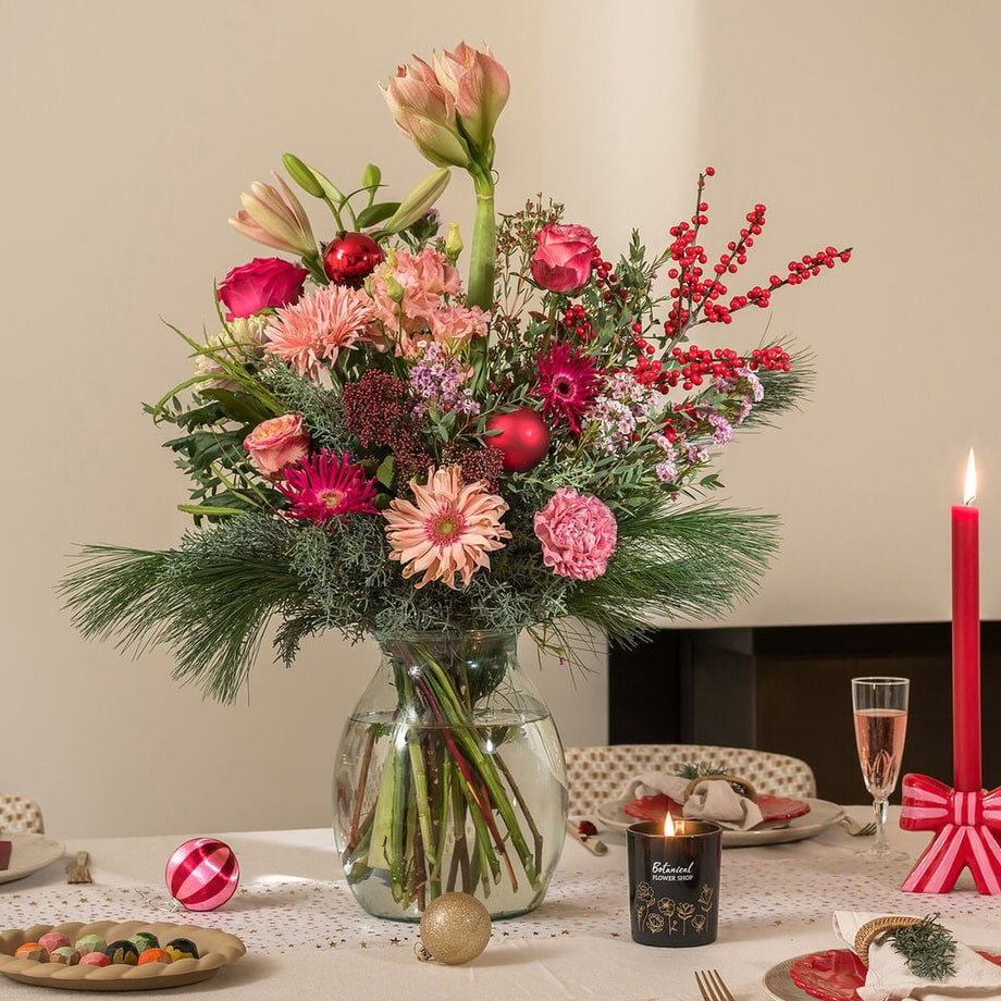 Liefdevolle Kerst - kerstboeket van Bloemenhuis Bouman